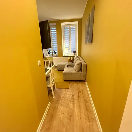 Apartment Targowa L4